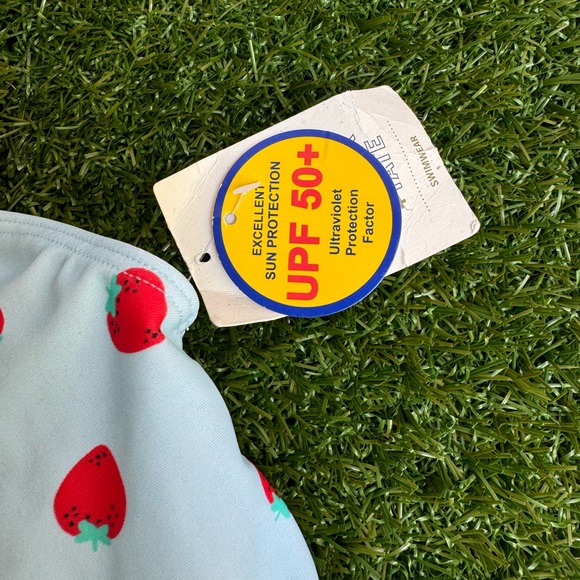 Tucker + Tate one piece strawberry swimsuit size 24 months New with tags - Picture 2 of 5